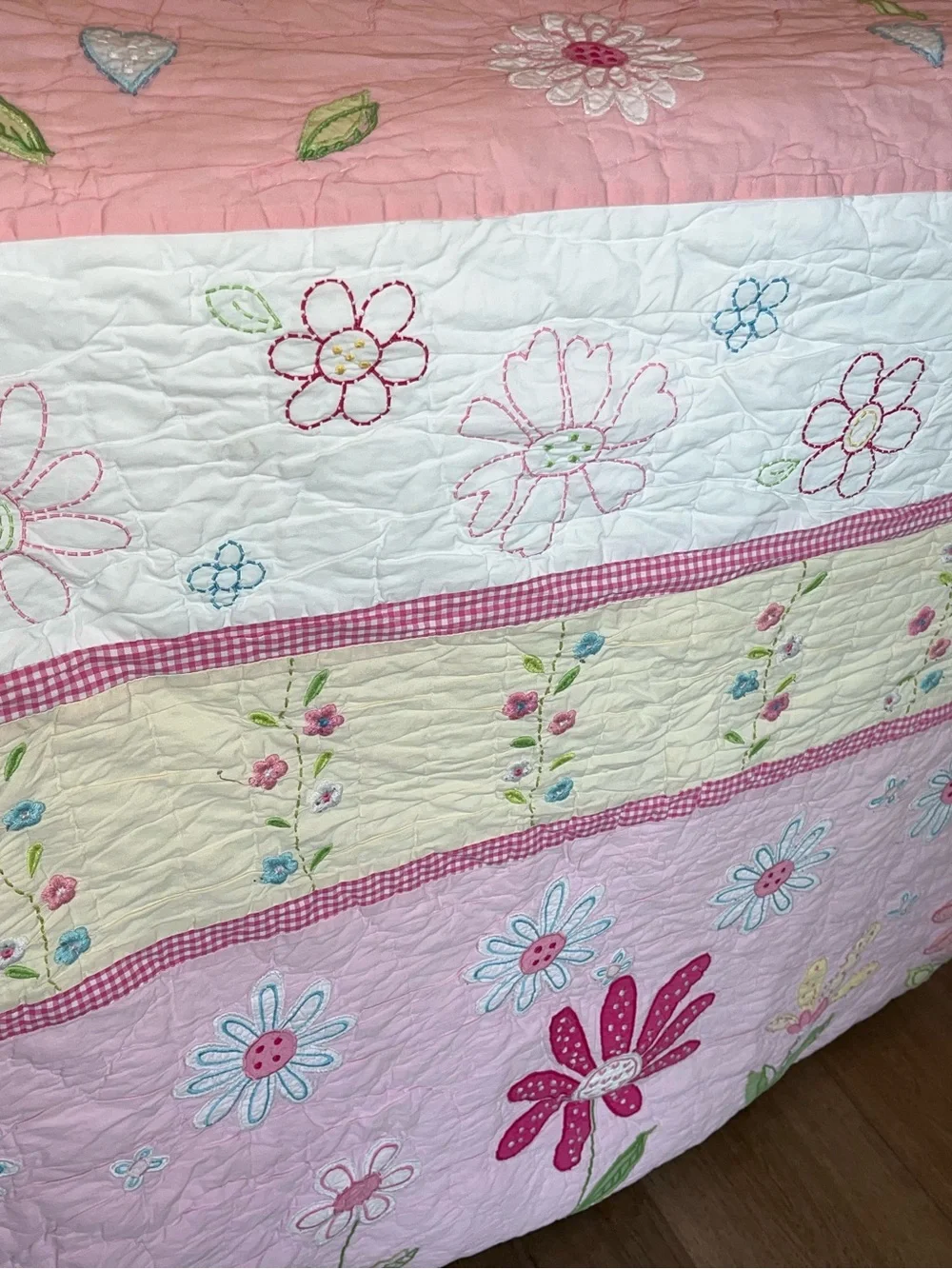 PB Kids Bedding-Mulitple Coordinated Items (bedding, sheets, lamp)